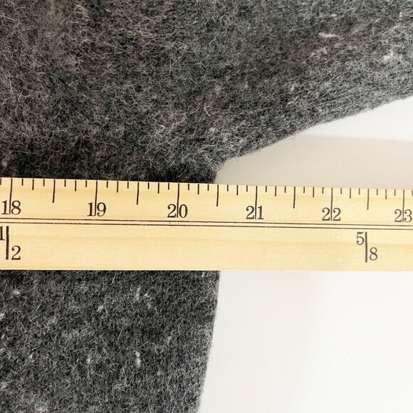 Dressbarn Gray Lambswool Button Front Cardigan Faux Fur Trim Penny Lane LARGE - Picture 4 of 6